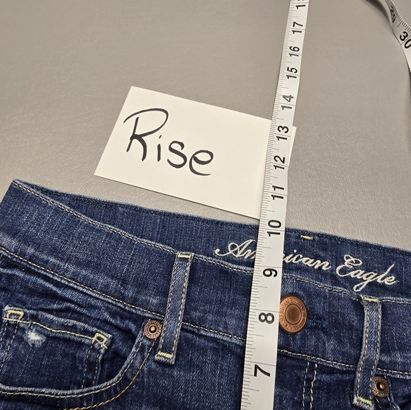 AEO stretch lightly distressed blue denim jean shorts women's size 4 - Picture 3 of 10